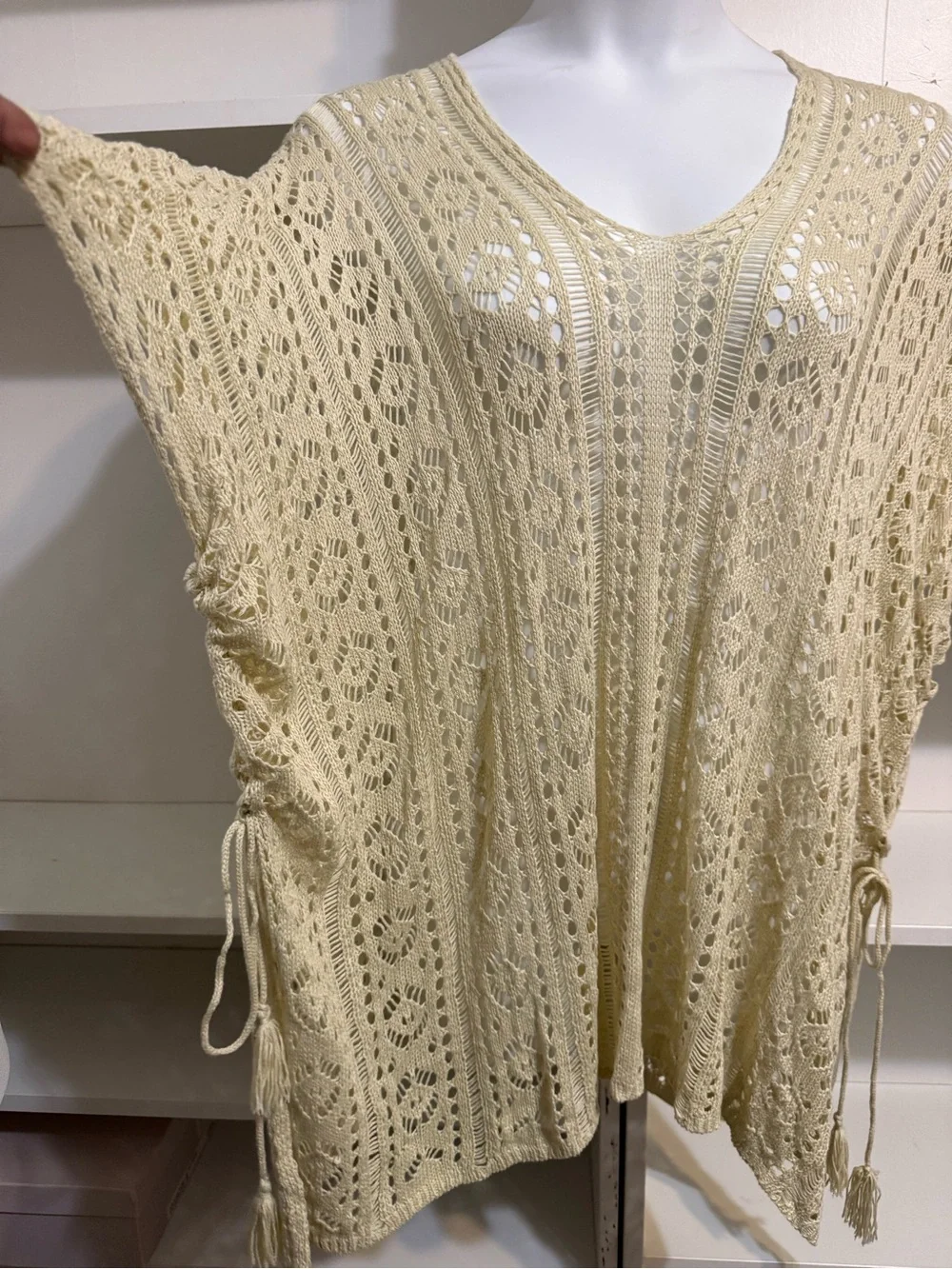 #47. CREAM CROCHET COVER W SIDE TIES O/S - Picture 3 of 4